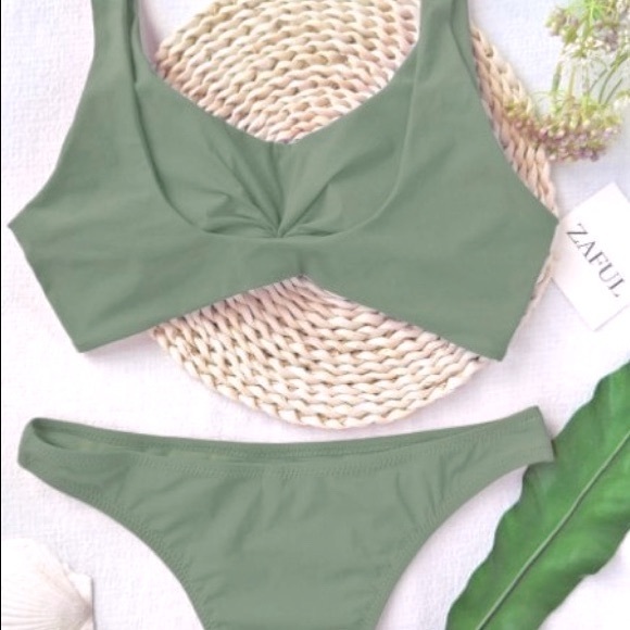 NEW Knotted Scoop High Cut Bathing Suit - Picture 2 of 8